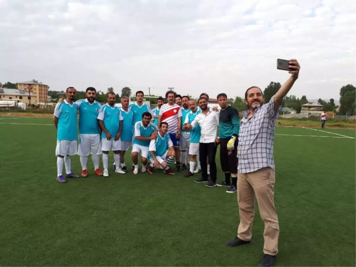 Gevaş'ta 2. Dostluk Futbol Turnuvası Start Aldı