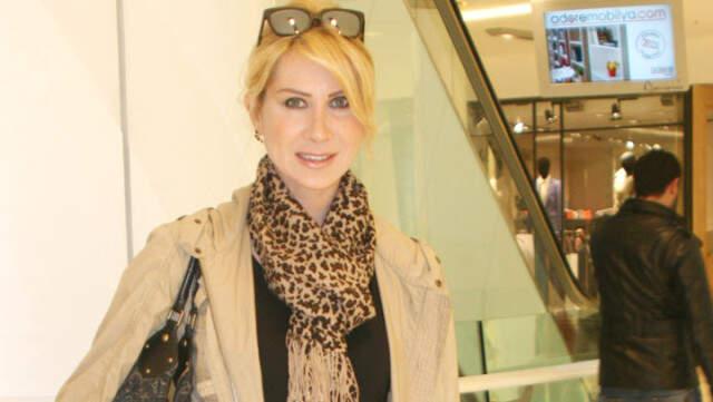 Gizem Özdilli Kimdir?