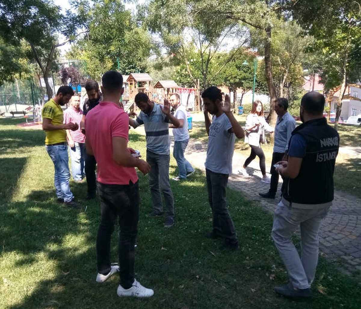 Üsküdar'daki Narkotik Operasyonundan Hareketli ve İbretlik Görüntüler