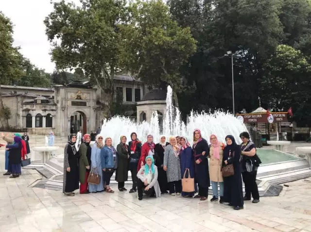 Bozüyüklüler İstanbul'un Tarihi Güzellikleri ile Buluşuyor Bozüyüklüler İstanbul'un Tarihi Güzellikleri ile Buluşuyor