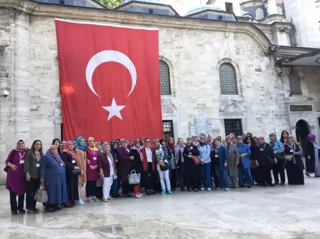 Bozüyüklüler İstanbul'un Tarihi Güzellikleri ile Buluşuyor Bozüyüklüler İstanbul'un Tarihi Güzellikleri ile Buluşuyor