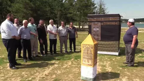 Hacı Adaylarına Kabe Maketiyle Uygulamalı Eğitim - Bilecik Hacı Adaylarına Kabe Maketiyle Uygulamalı Eğitim - Bilecik