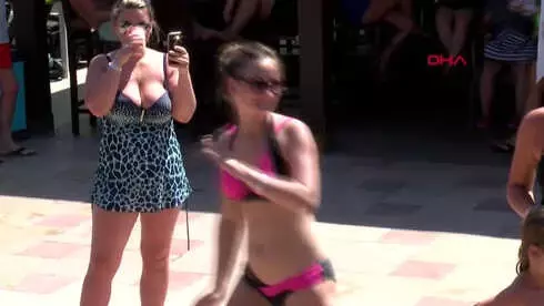 Antalya Turistlerin Vazgecilmezi Kopuk Partisi Hd Haberler Com Guncel
