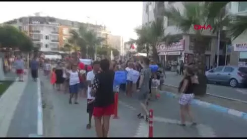 Balıkesir - Marmara Adası’nda Kadınlar İstismara Karşı Yürüdü