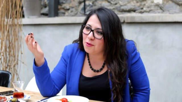CHP'li Vekil Saliha Sera Kadıgil Sütlü, Yemin Metnini ...