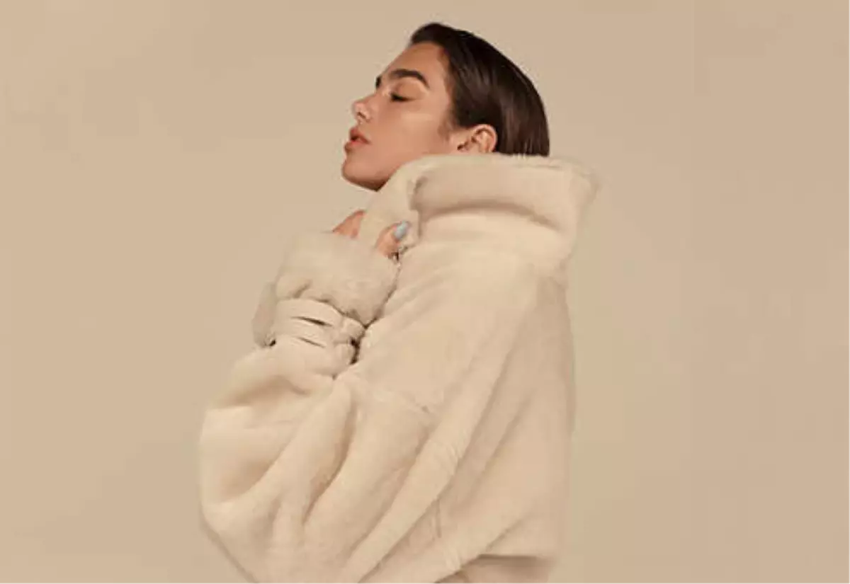Dua Lipa Türkiye'de Konser Verecek