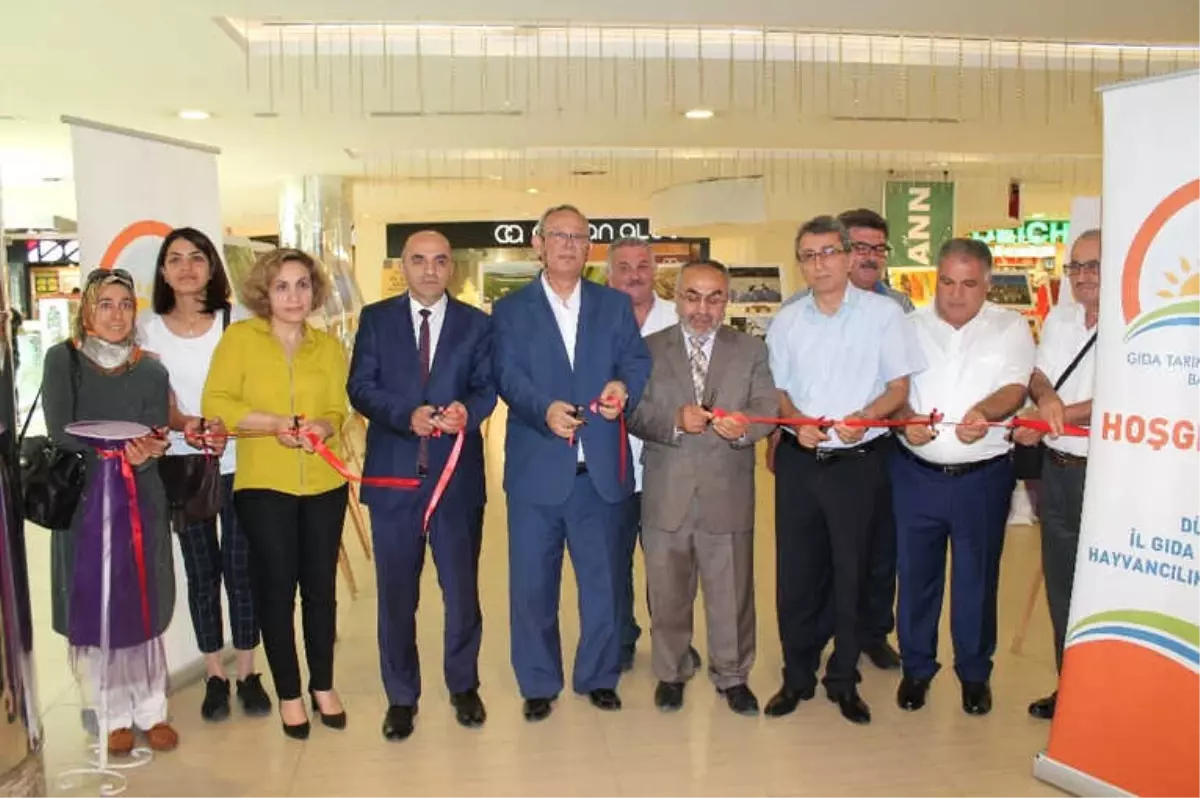 Düzce'de Tarım ve İnsan Konulu Fotoğraf Sergisinin Açılışı Gerçekleştirildi