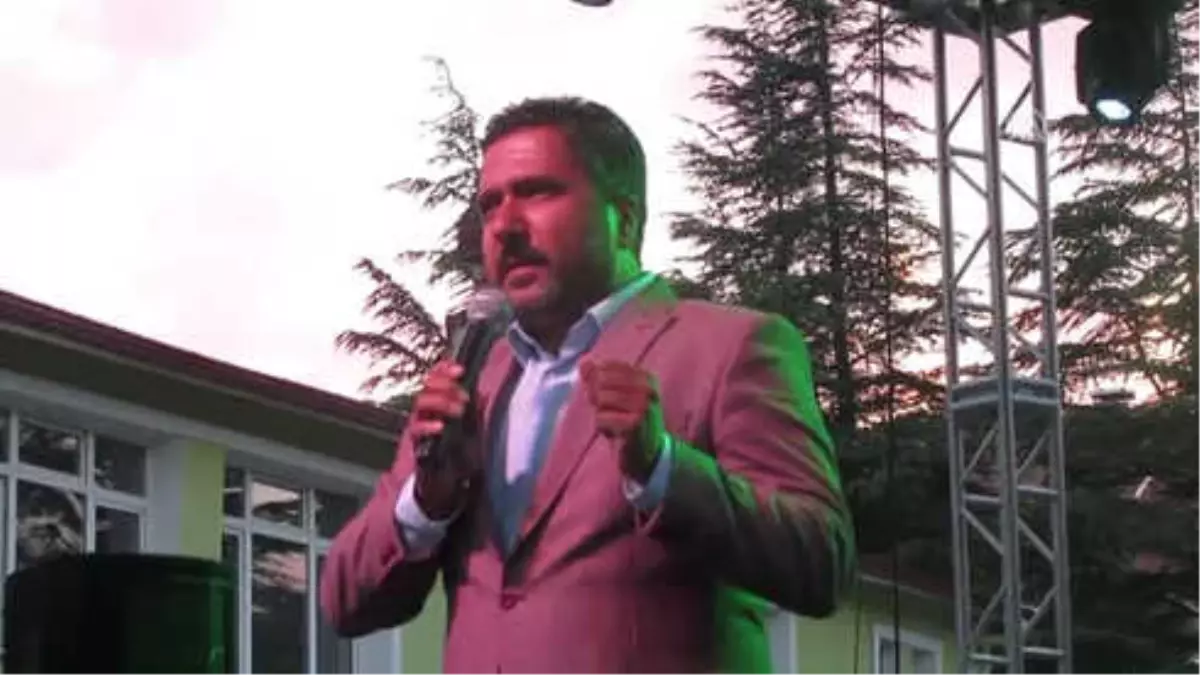 Hocalar'da Uğur Işılak Konseri