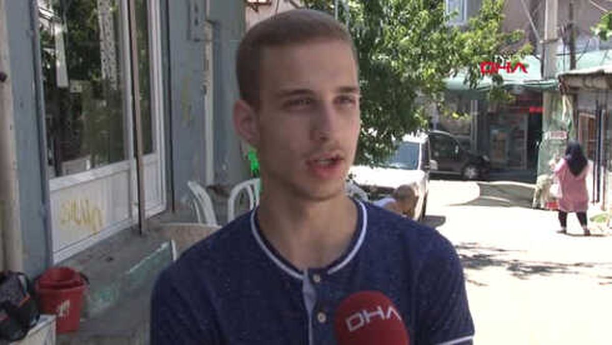 İzmir İzmir'de Öğrenci, Garson, Elektrikçi, Organizatör Uyuşturucuyla Mücadele İçin Buluştu