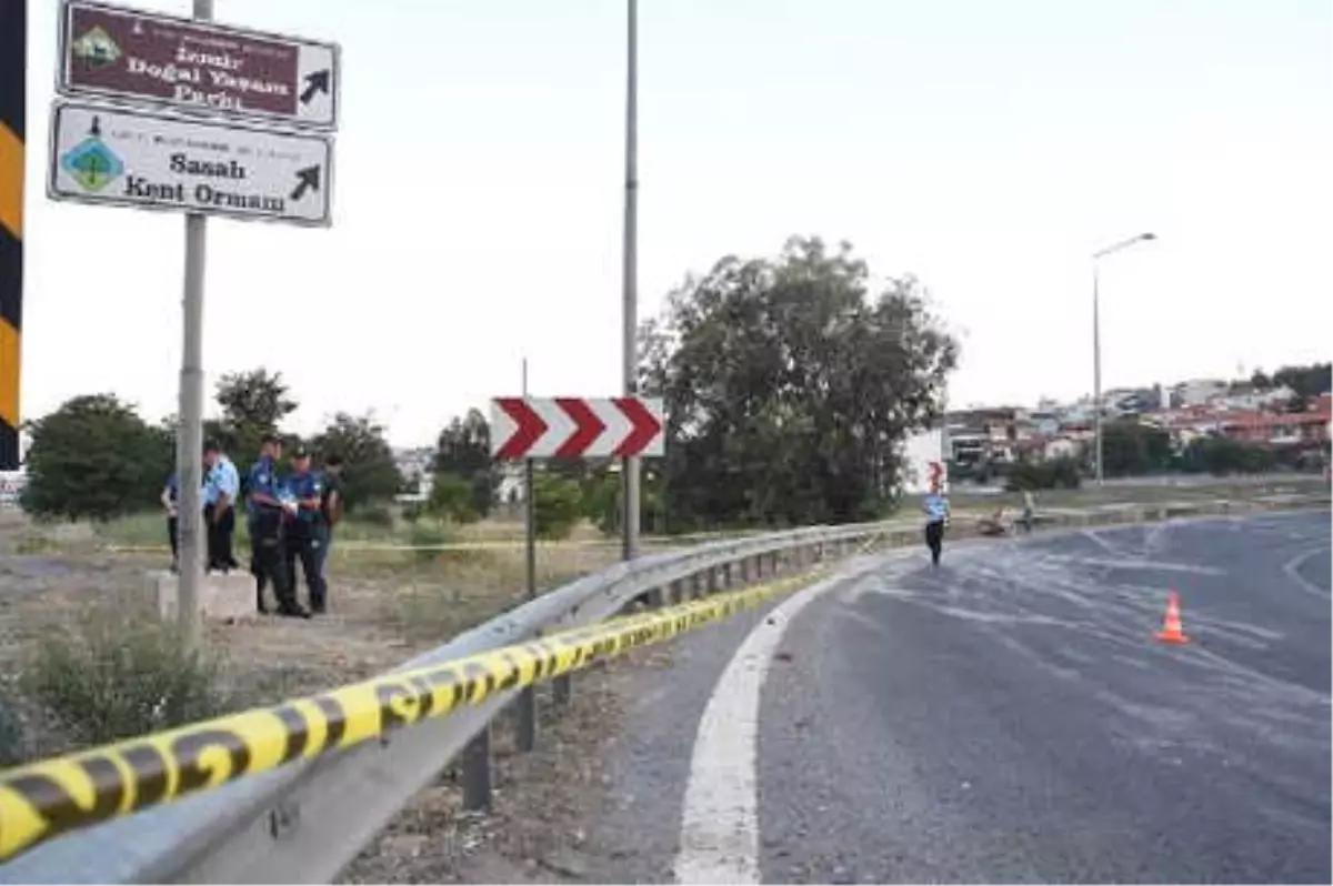 Motosiklet Bariyerlere Çarptı: 1 Ölü, 1 Yaralı