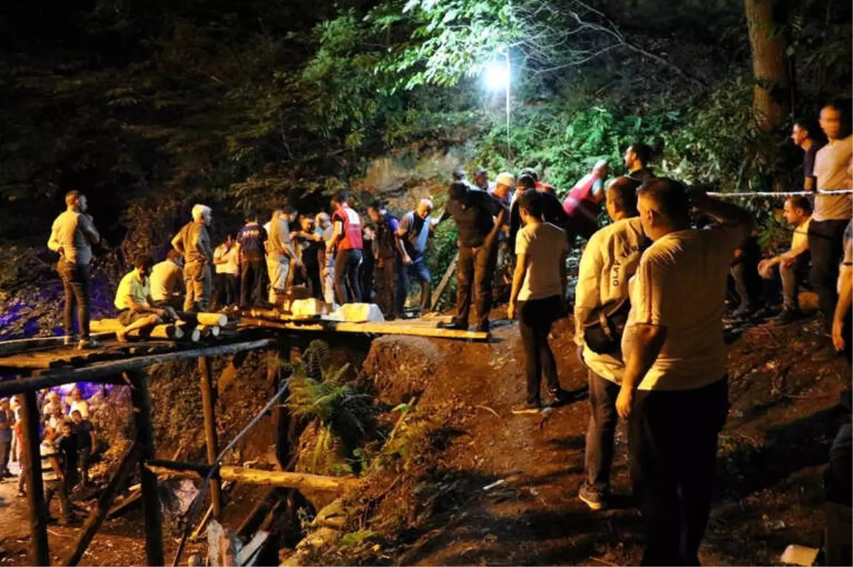Zonguldakta 3 işçinin yaşamını yitirdiği maden ocağının sahibi tutuklandı Zonguldakta 3 işçinin yaşamını yitirdiği maden ocağının sahibi tutuklandı