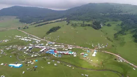 Karadeniz'de Sıcaktan Bunalanlar Yaylalara Akın Etti Karadeniz'de Sıcaktan Bunalanlar Yaylalara Akın Etti