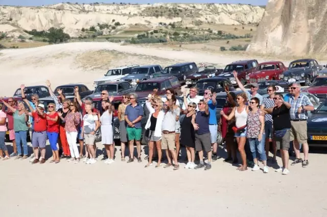 Klasik Otomobiller Kapadokya'da Buluştu