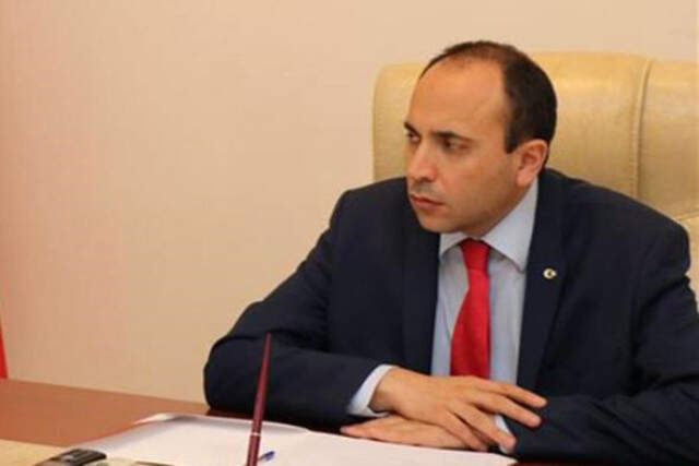 Meslekten ihraç edilen vali yardımcıları ve kaymakamlar