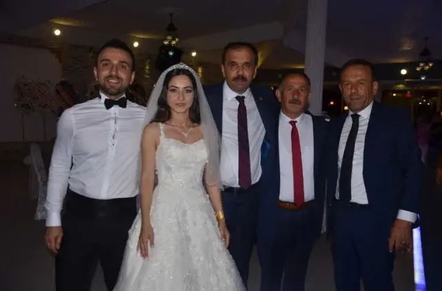 TBMM Çevre Komisyonu Başkanı Balta'nın Yeğeni Evlendi TBMM Çevre Komisyonu Başkanı Balta'nın Yeğeni Evlendi