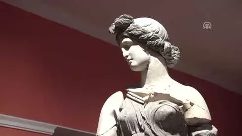 Antik Çağ Kadınlarının Saç Modelleri Canlandırılacak Antik Çağ Kadınlarının Saç Modelleri Canlandırılacak