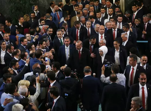 Cumhurbaşkanı Erdoğan'ın Yemin Töreninden İzlenimler Cumhurbaşkanı Erdoğan'ın Yemin Töreninden İzlenimler