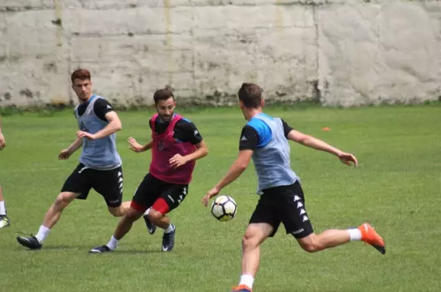 Karabükspor'da Sezon Hazırlıkları Sürüyor Karabükspor'da Sezon Hazırlıkları Sürüyor