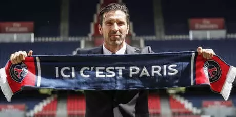 Psg'nin Yeni Kalecisi Buffon Basına Tanıtıldı