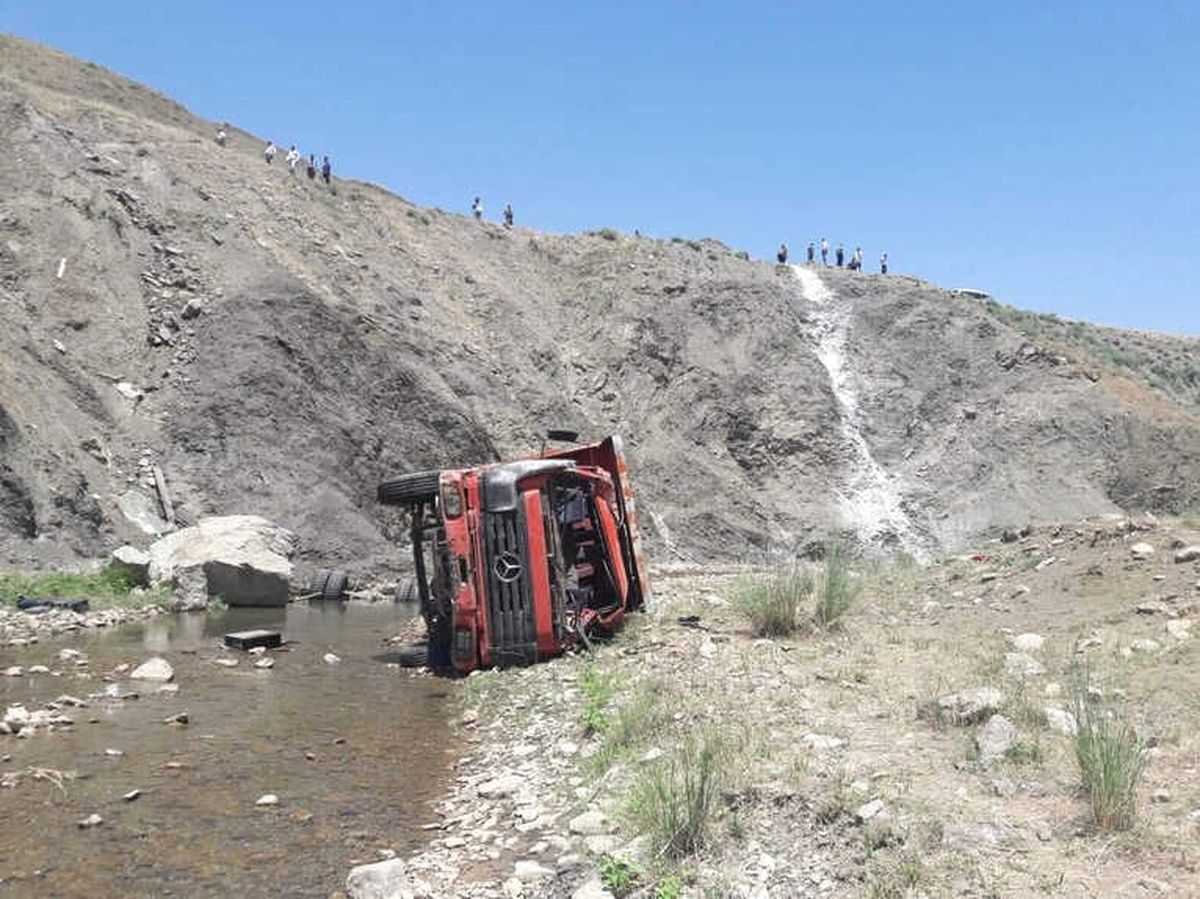 Siirt'te Trafik Kazası: 2 Yaralı