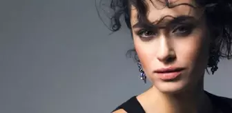 Hande Doğandemir: Ünlü Oyuncu Hande Doğandemir, Hakkında Çıkan Aşk Haberlerine İsyan Etti Hande Doğandemir: Ünlü Oyuncu Hande Doğandemir, Hakkında Çıkan Aşk Haberlerine İsyan Etti