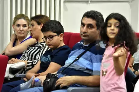 Van'da Kurulan 'Çocuk Üniversitesi' Eğitime Başladı Van'da Kurulan 'Çocuk Üniversitesi' Eğitime Başladı