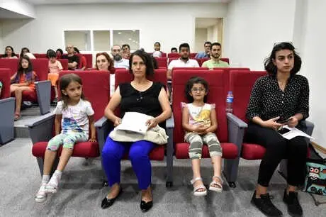 Van'da Kurulan 'Çocuk Üniversitesi' Eğitime Başladı Van'da Kurulan 'Çocuk Üniversitesi' Eğitime Başladı