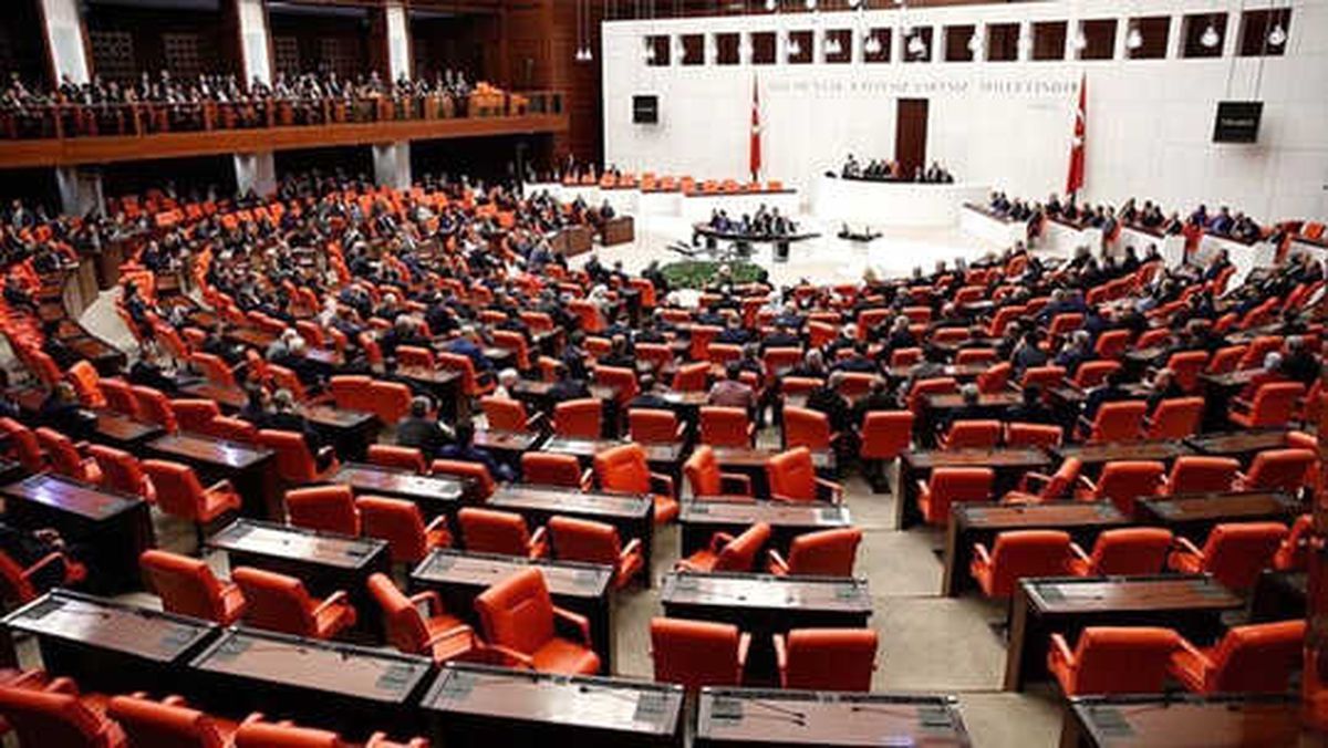 Yeni Kabinede Yer Alan 4 Vekil İstifa Edecek
