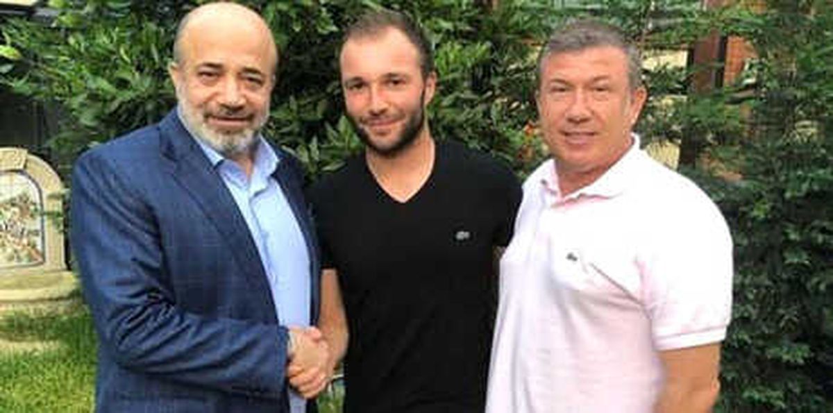 Adana Demirspor, Murat Akın'la 2 Yıllık Sözleşme İmzaladı