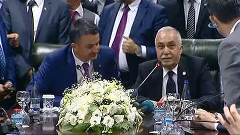 Bakan Fakıbaba Görevini Yeni Bakan Pakdemirli'ye Devretti