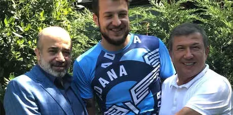 Batuhan Karadeniz, Adana Demirspor'da! Batuhan Karadeniz, Adana Demirspor'da!