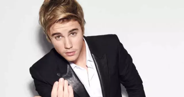 Popun Yaramaz Çocuğu, Justın Bieber Nişanlandı Popun Yaramaz Çocuğu, Justın Bieber Nişanlandı