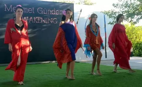 Plaj Modasını Tanıttılar Plaj Modasını Tanıttılar