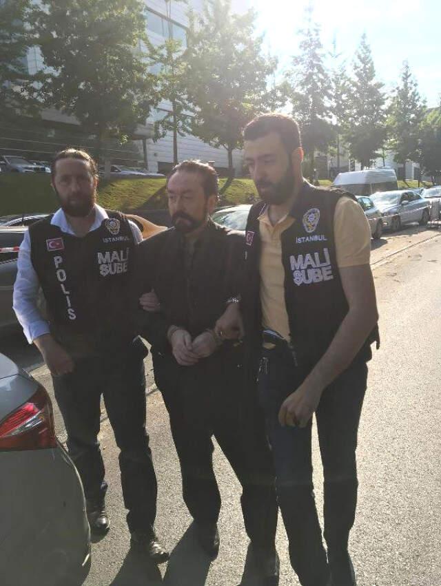 Son Dakika! Adnan Oktar Gözaltına Alındı, Korumaları Polise Direndi