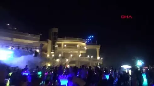 Antalya Ece Seçkin Konserinde Drone Şov Hd Antalya Ece Seçkin Konserinde Drone Şov Hd