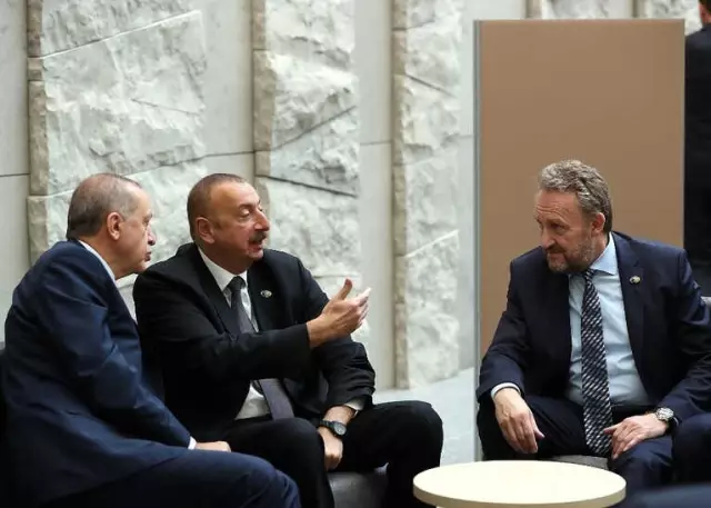 Cumhurbaşkanı Erdoğan, Aliyev'le Görüştü