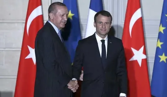 Erdoğan'ın Macron ile Görüşmesi Başladı