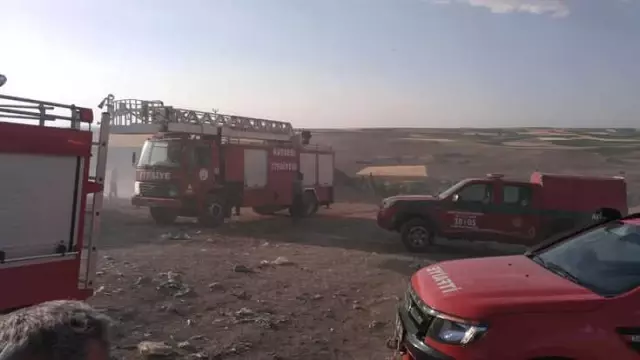 Felahiye'de 500 Dekar Alan Yanarak Kül Oldu Felahiye'de 500 Dekar Alan Yanarak Kül Oldu