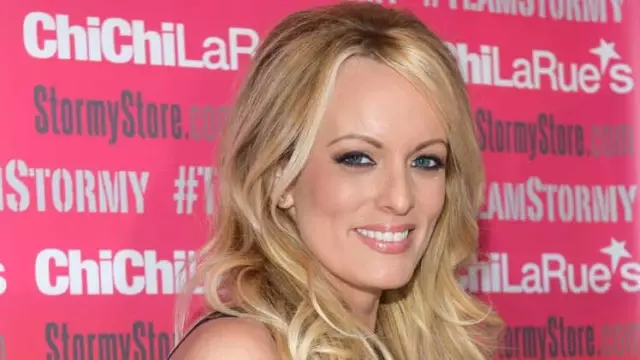 Porno Yıldızı Stormy Daniels'ın Avukatı: Gözaltına Alınan Müvekkilime Siyasi Tuzak Kuruldu