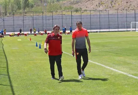 Göztepe'de Transfer Zirvesi