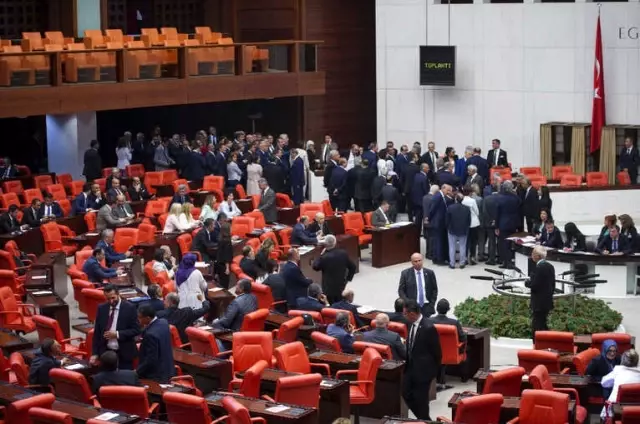 İkinci Turda da Yeter Sayı Sağlanamadı