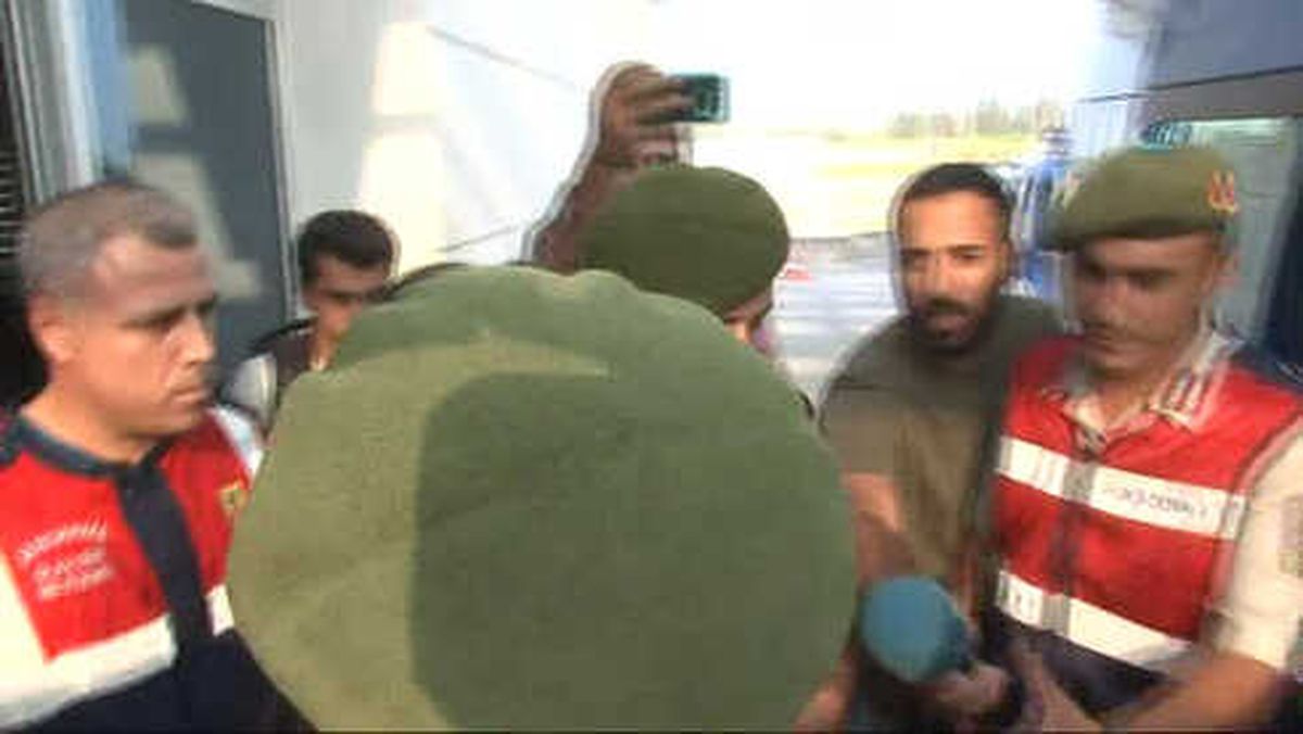 İzmir'in Torbalı İlçesinde, 3 Kişinin Ölümüne Sebep Olmaktan Yargılanan Behzat Ç. Dizisinin...