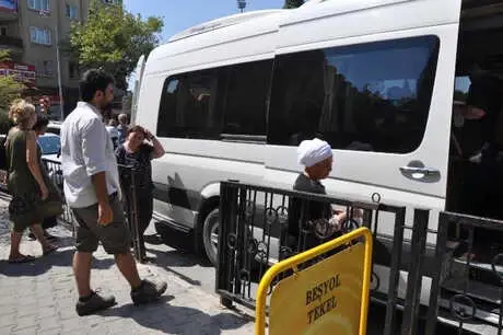 Madenci Aileleri, 'Adalet Buluşması' İçin Soma'dan Yola Çıktı Madenci Aileleri, 'Adalet Buluşması' İçin Soma'dan Yola Çıktı
