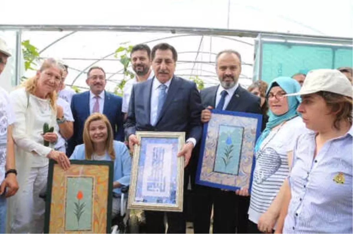 Tarımla Engelleri Aşıyoruz' Projesinin İlk Ürününe Anlamlı Tören