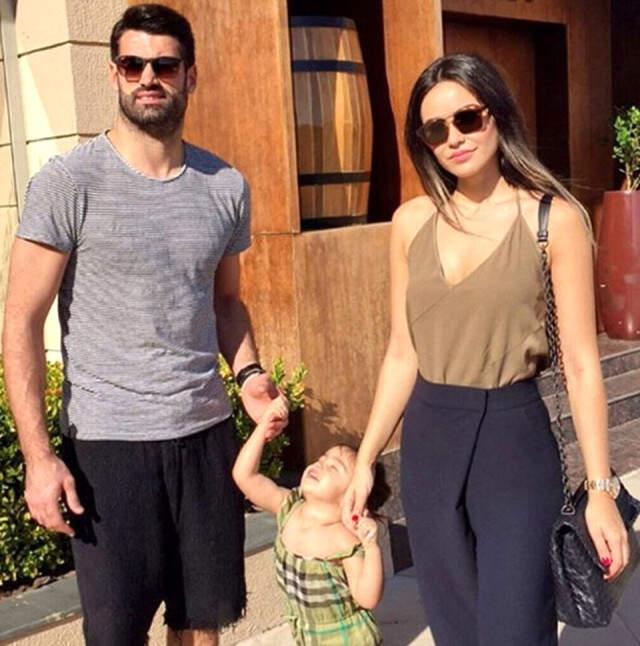 Volkan Demirel, Eşine Doğum Günü Hediyesi Olarak Hayvan Barınağı Yaptırıyor