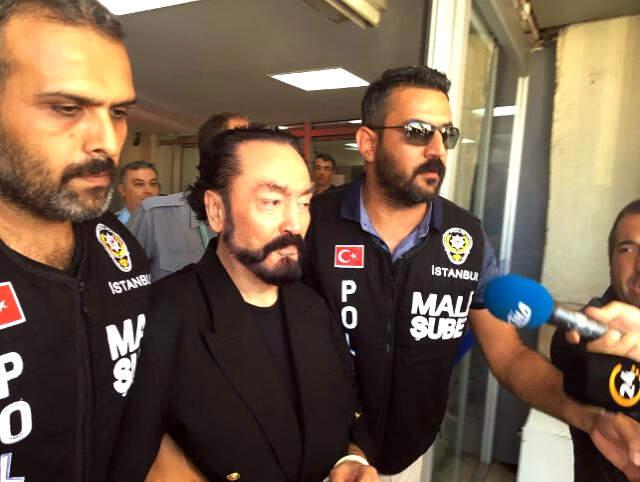 Adnan Oktar, Suç Delillerini Yok Etmek İçin Malikanesine Onlarca Mikrodalga Yerleştirdiği Ortaya Çıktı