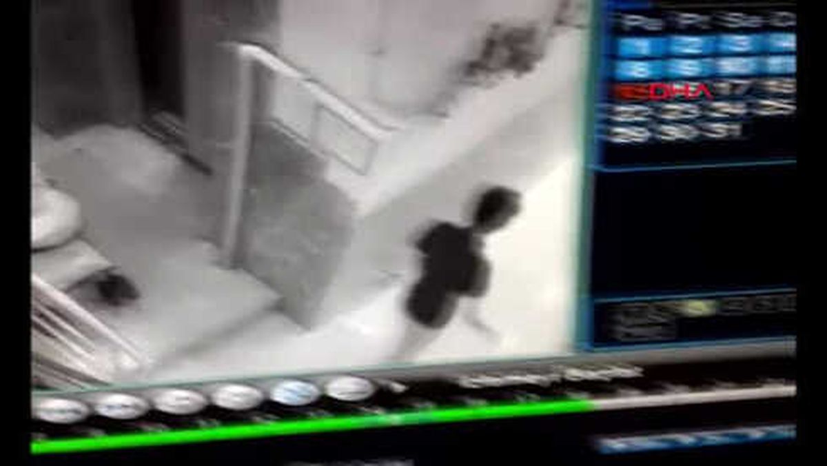 Denizli Bebek Arabası Çalınma Anı Kamerada
