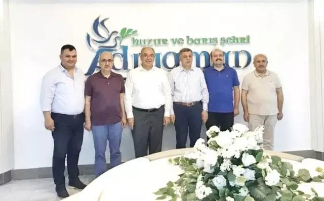 Eski Milletvekilleri Başkan Kutlu ile Bir Araya Geldi Eski Milletvekilleri Başkan Kutlu ile Bir Araya Geldi