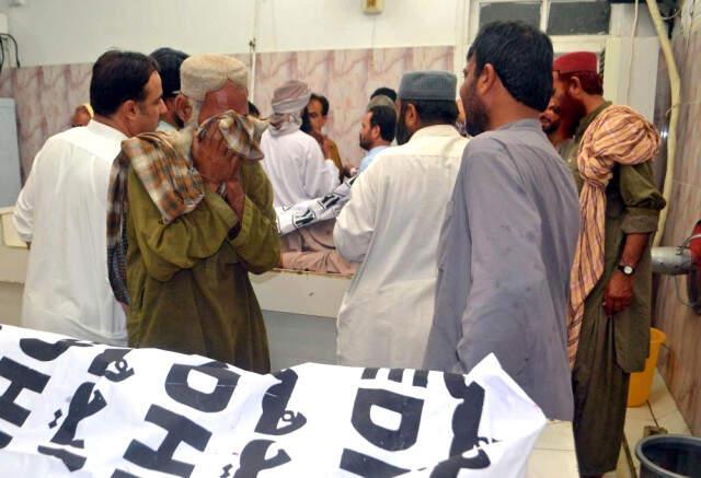 Pakistan'da İki Mitingde Bombalı Saldırı: 132 Ölü