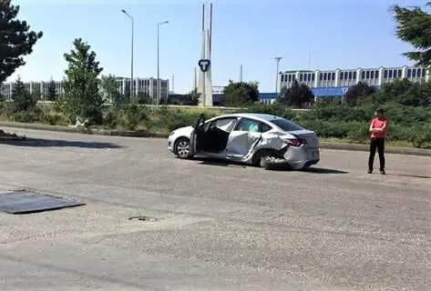 Eskişehir'de Trafik Kazası: 2 Yaralı